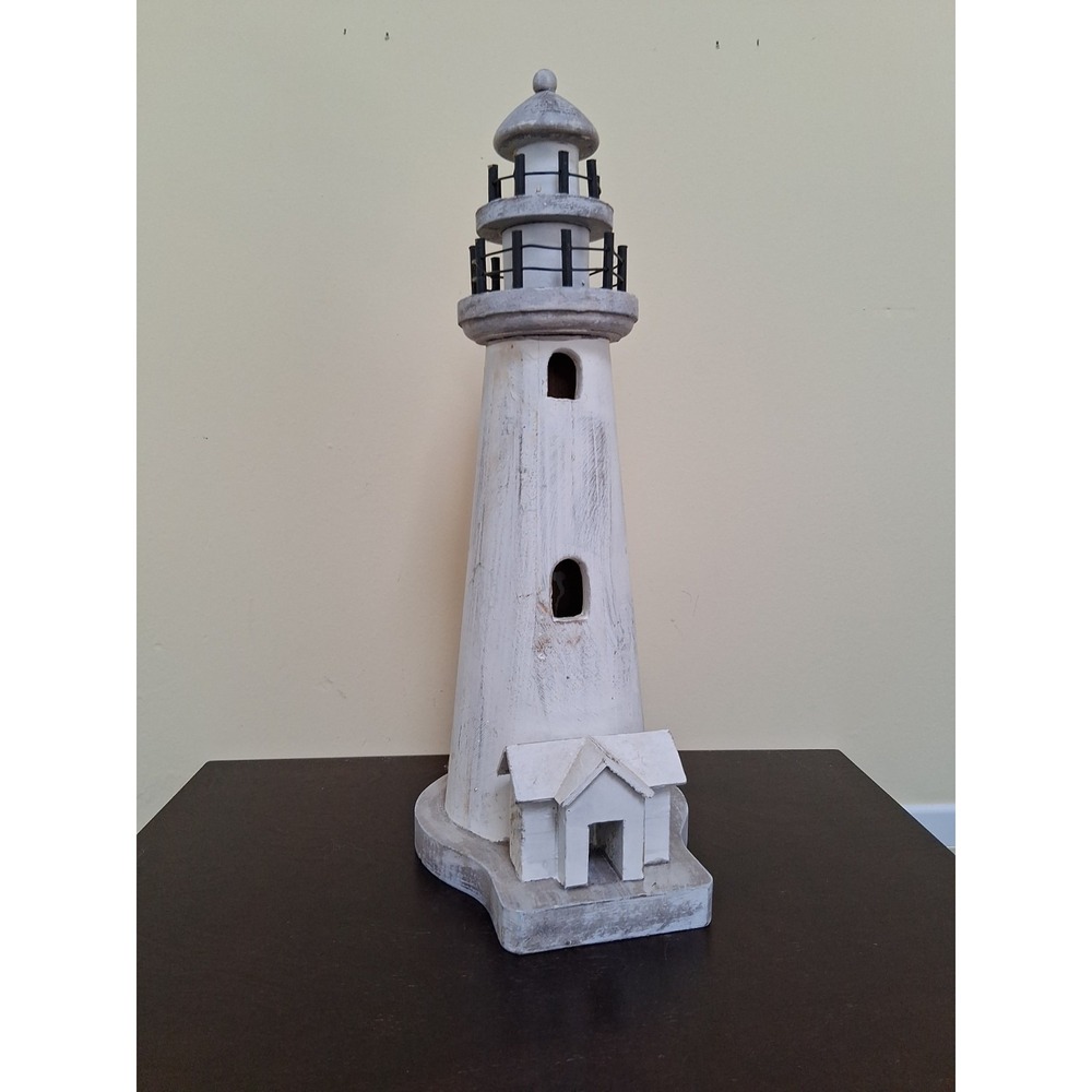 WOODEN LIGHT HOUSE BY STUDIO 33
